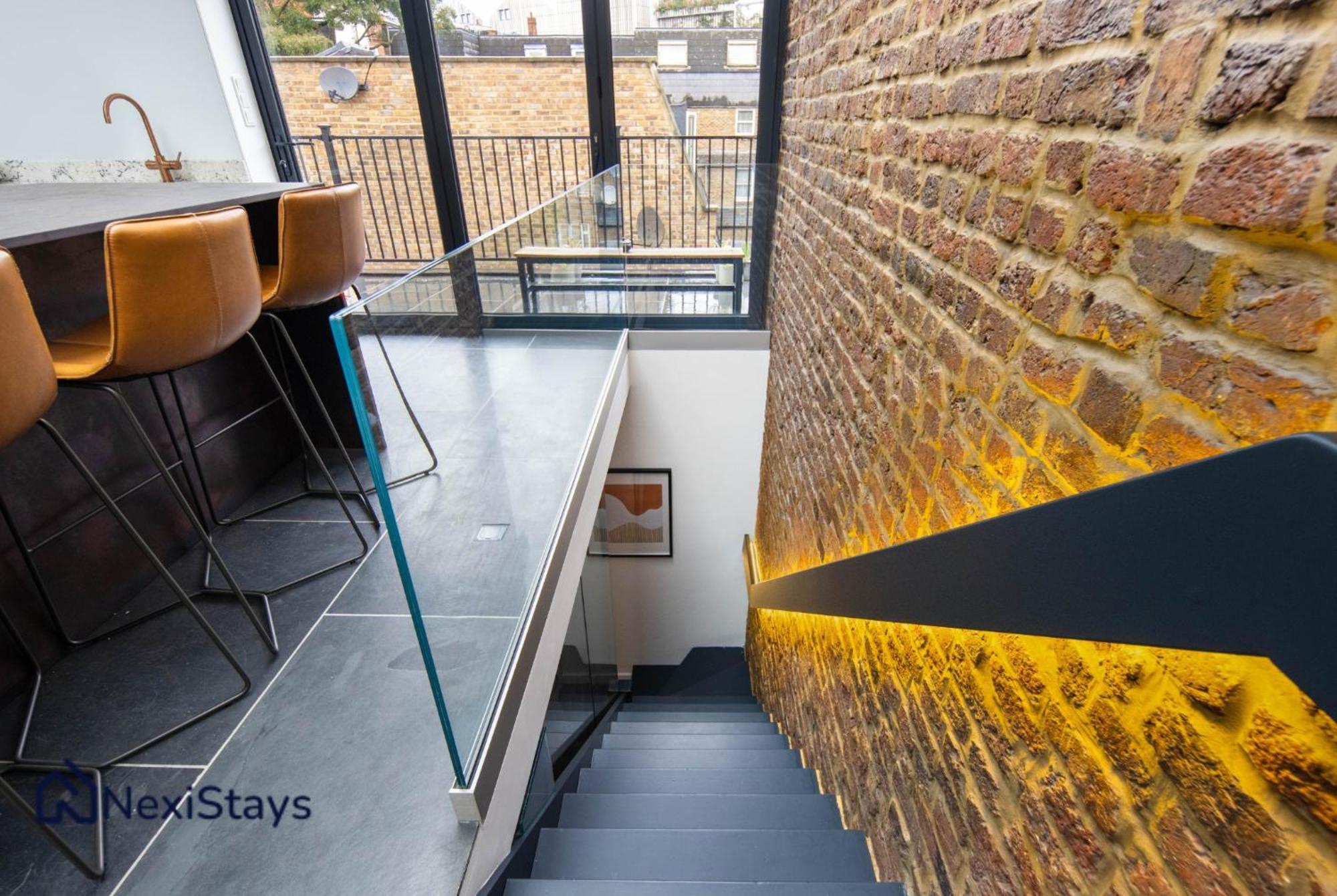 Appartement 1 Min Walk To Euston Station, Modern Townhouse à Londres Extérieur photo