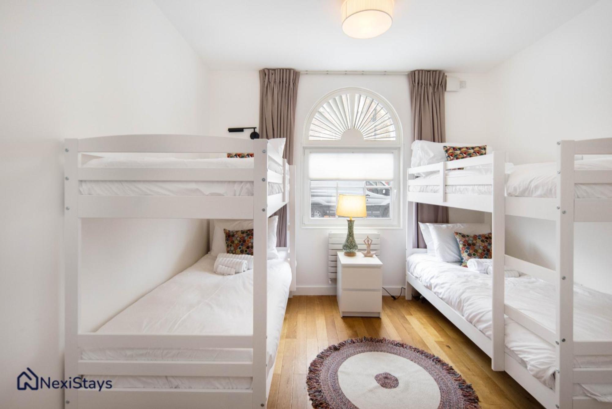 Appartement 1 Min Walk To Euston Station, Modern Townhouse à Londres Extérieur photo