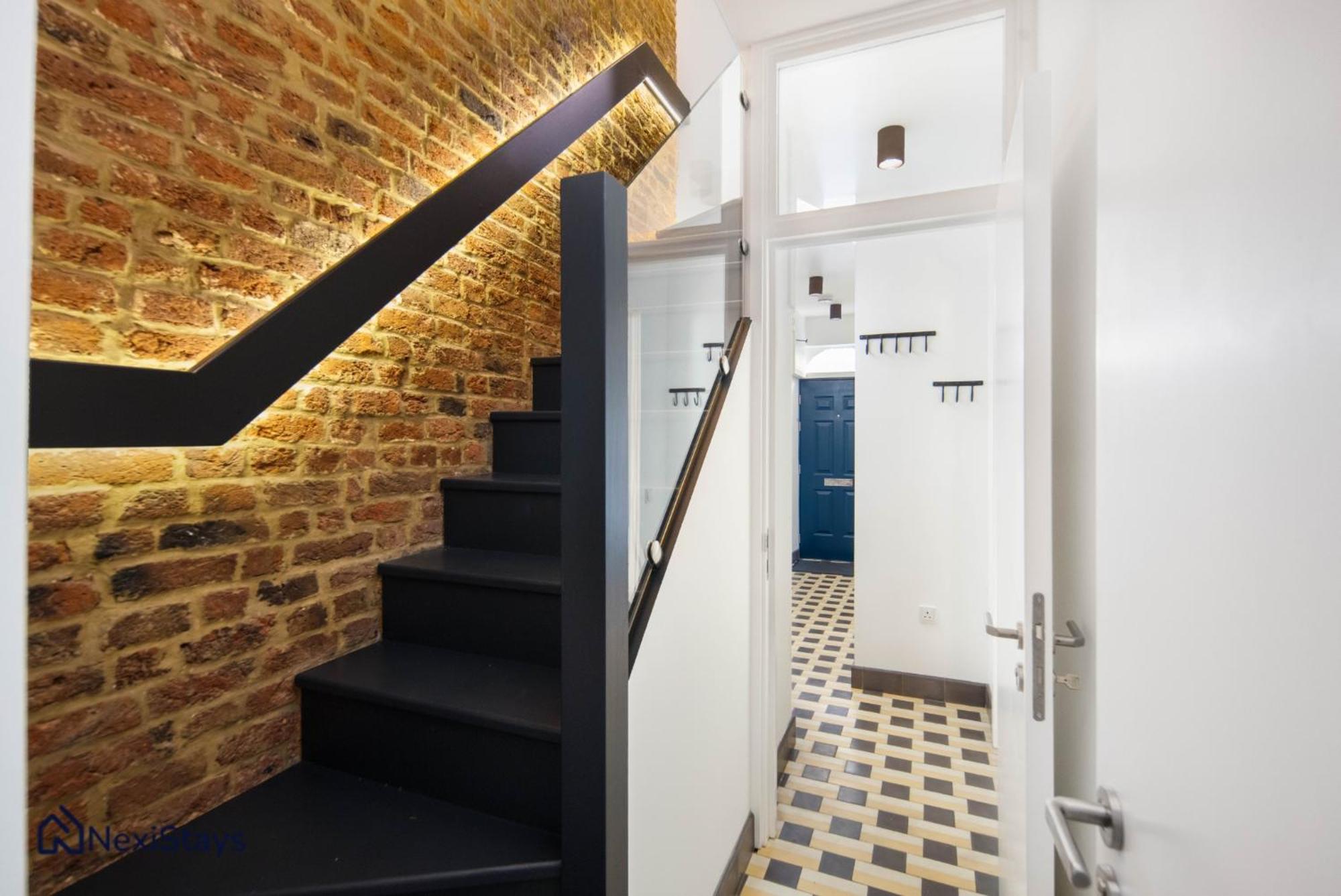 Appartement 1 Min Walk To Euston Station, Modern Townhouse à Londres Extérieur photo